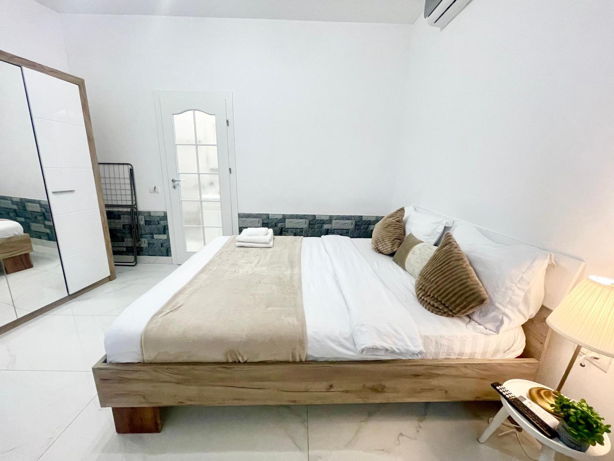 Apartment Bliss 2